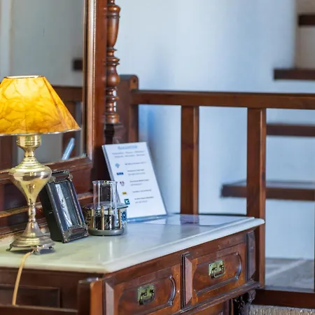 Ilianthos Traditional Maisonette 펜션
