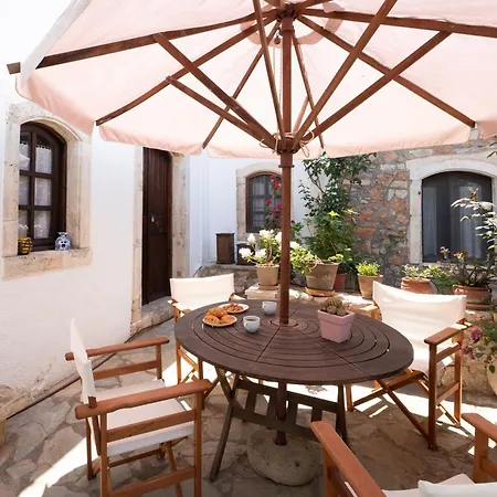 Feriehus Ilianthos Traditional Maisonette *