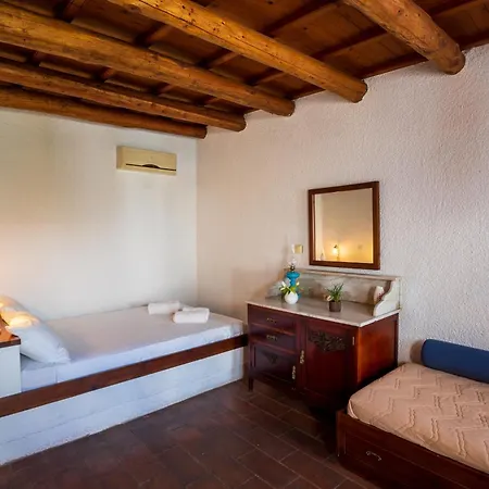 Feriehus Ilianthos Traditional Maisonette