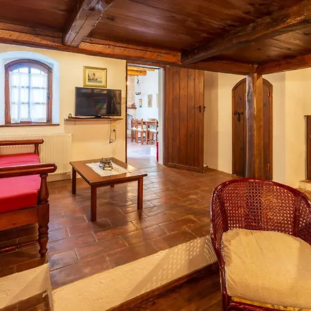 Ilianthos Traditional Maisonette Feriehus *